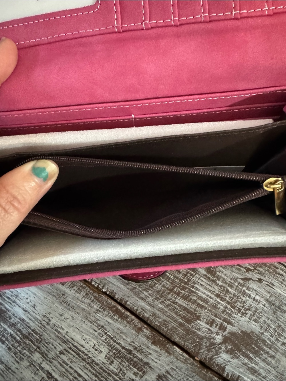 Pink Snap-Closure Wallet - Picture 6 of 9